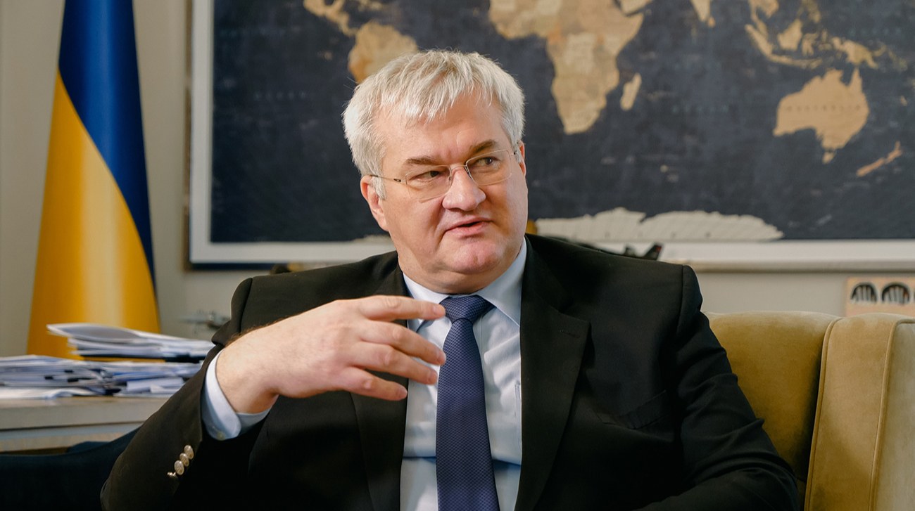 Андрій Сибіга біля будівлі МЗС України після нічної атаки на Київ 19 липня 2026 року