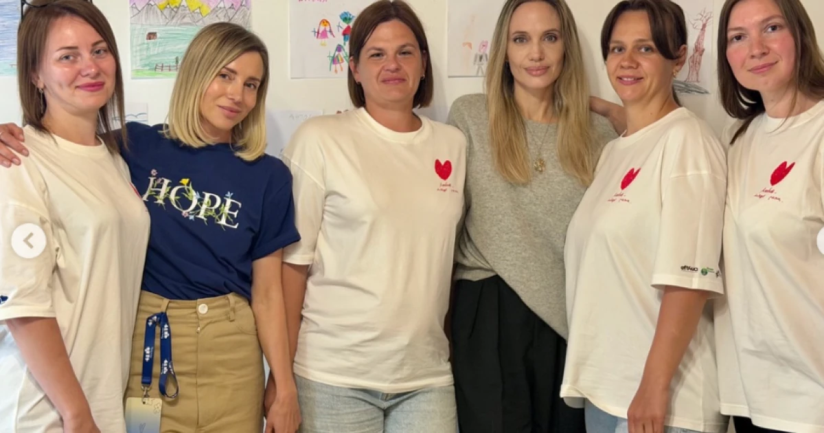 Анджеліна Джолі під час візиту до Харкова наприкінці серпня, зокрема в підземному тренувальному клубі на Північній Салтівці