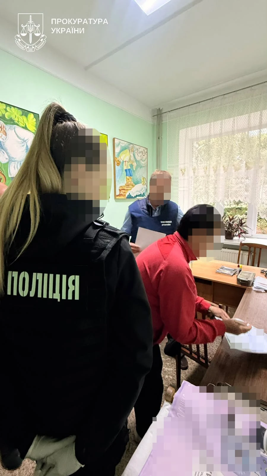 Медична документація, вилучена під час обшуків у медиків та посередників на Тернопільщині