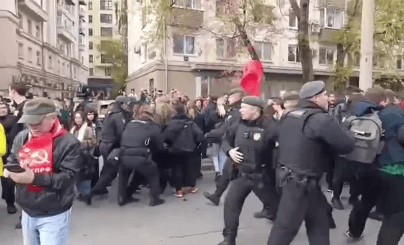 КПРФ, «Яблуко» та ФСБ: ключові дійові особи московського мітингу 4 жовтня